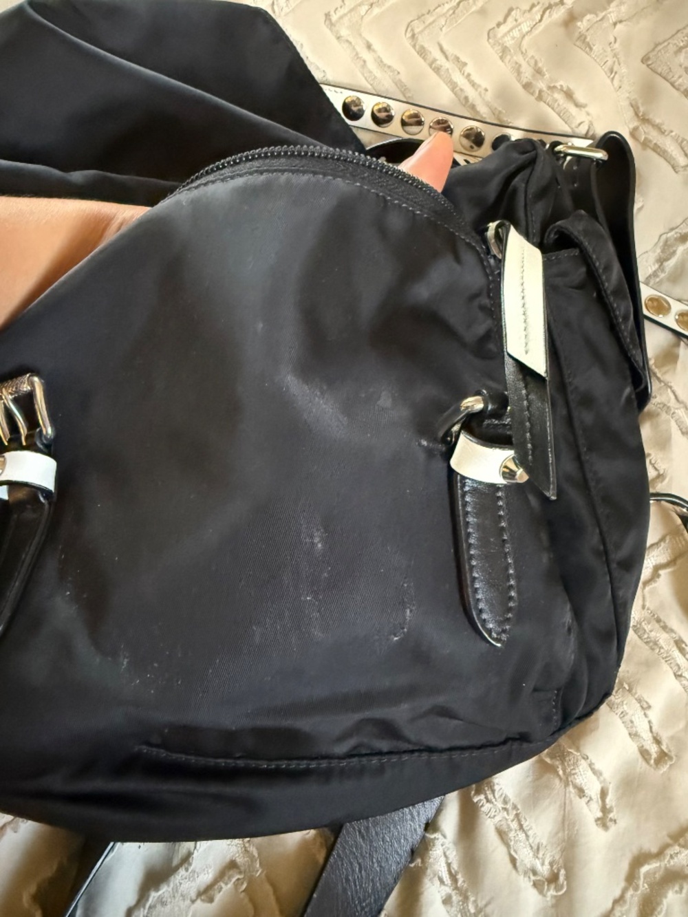 Prada studded crossbody bag - Picture 6 of 7